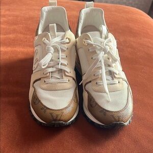 Louis Vuitton White and Brown Monogram Sneakers